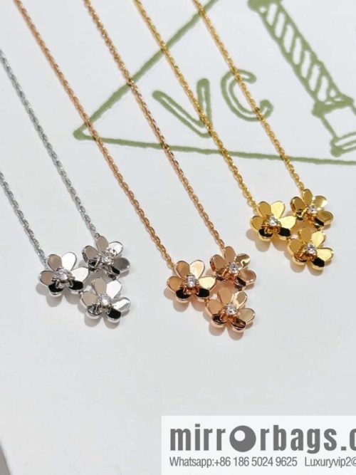 ❗️New ❗️ Original ☀️ Van Cleef & Arpels FRlVOLE Series Three Flowers Necklace ☀️