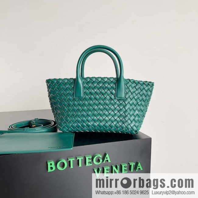 BV Mini Cabat limited edition mini vegetable basket model number: 709464