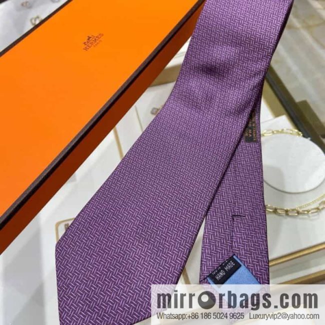 Hermes Plain Textured 100% Top Twill Silk Tie - Image 3
