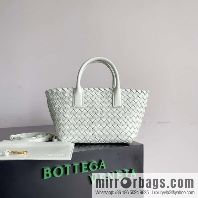 BV Mini Cabat limited edition mini vegetable basket model number: 709464