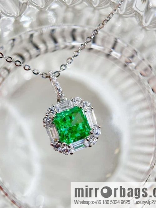 ❗️New ❗️ square green diamond necklace, original single level handmade, engraved with complete 925 sterling silver material electroplated k gold