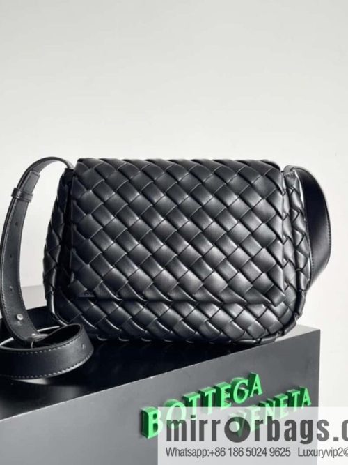 #B\'s new COBBLE Cobble Bag in early autumn of 2023 is the same as Stefanie Sun, model number: 755659.