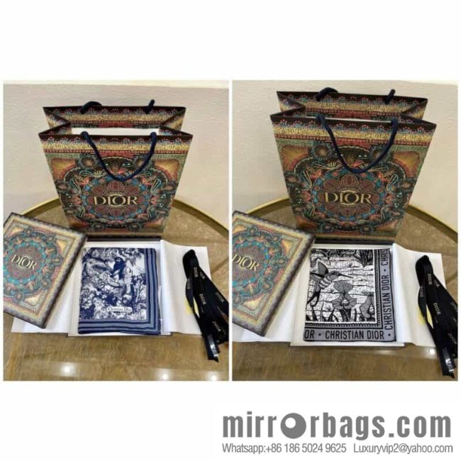 Dior 100% silk scarf with pattern from the Dior Jungle Collection
