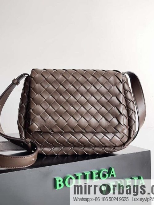 #B\'s new COBBLE Cobble Bag in early autumn of 2023 is the same as Stefanie Sun, model number: 755659.