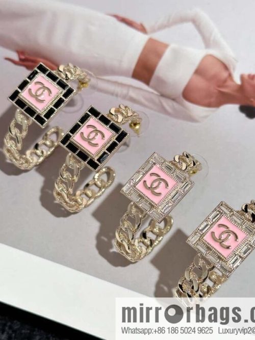 ❗️New ❗️☀️ New ☑️ Chanel Double C Square Oil Drip Semicircular Earrings Earrings ☀️