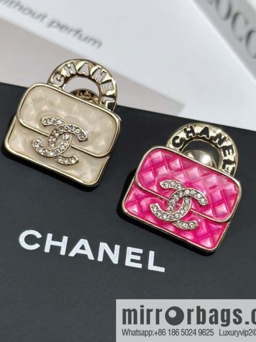 ❗️New ❗️ Chanel brooch ☀️ new ☑️ Chanel diamond bag 👜 brooch ☀️