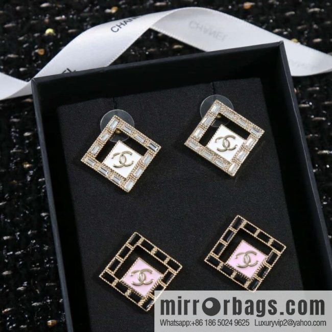 ☀️New ☑️ Chanel C1 double c square diamond stud earrings ☀️