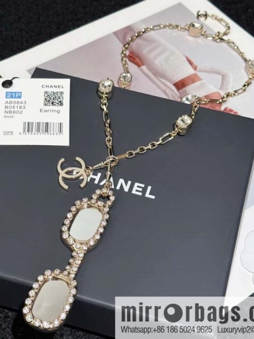 ❗️New ❗️ Chanel necklace ☀️ new ☑️ Chanel double c glasses 👓 necklace sweater chain ☀️