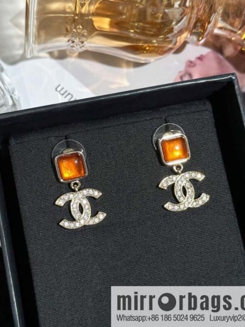 ❗️New ❗️ Chanel stud earrings ☀️ new ☑️ Chanel c2 double c orange gem stud earrings ☀️