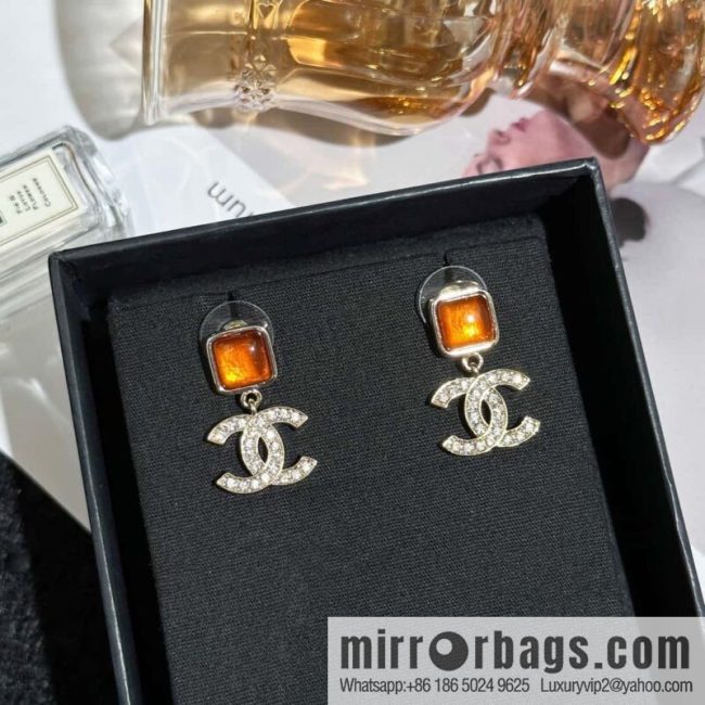 ❗️New ❗️ Chanel stud earrings ☀️ new ☑️ Chanel c2 double c orange gem stud earrings ☀️