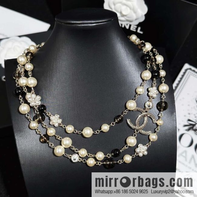 ❗️New ❗️ Chanel necklace ☀️ new ☑️ Chanel triple double c pearl necklace ☀️