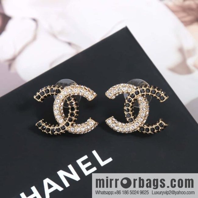 ☀️New ☑️ chanel c1 double c half black diamond earrings
