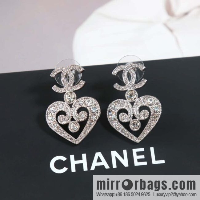 ☀️New ☑️ chanel c2 double c full diamond peach heart love earrings
