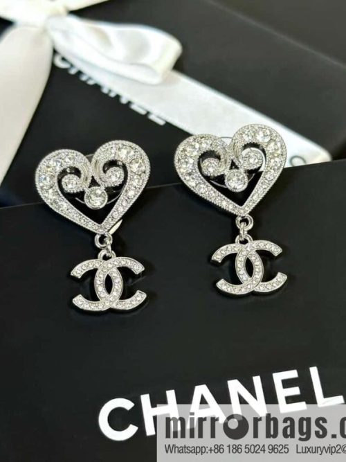 ☀️New ☑️ chanel c2 double c full diamond peach heart love earrings