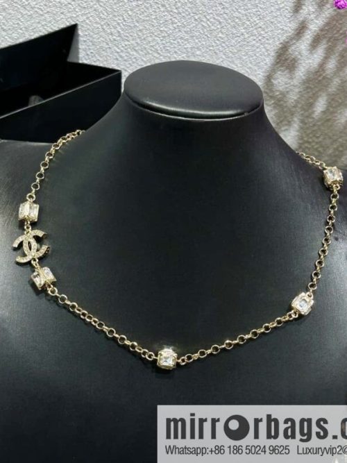 ☀️New ☑️ Chanel Double C Square Diamond Necklace