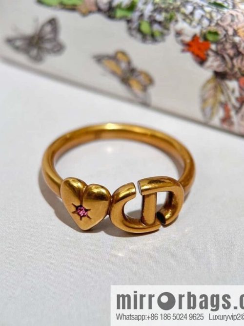 New ☑️ DIOR heart love CD ring