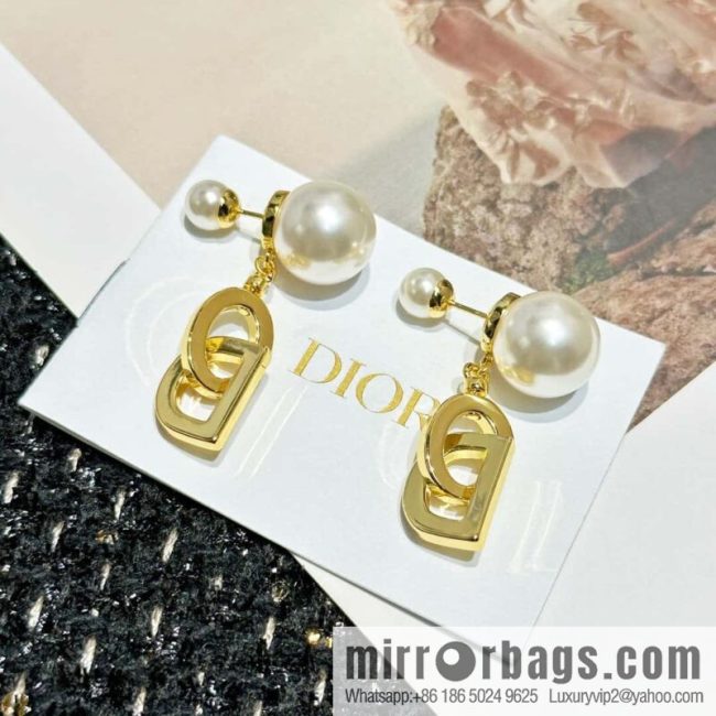 New ☑️ DIOR Dior gold size pearl CD letter stud earrings