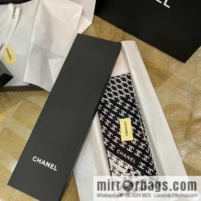 Chanel 100% silk max-Twiily ribbon