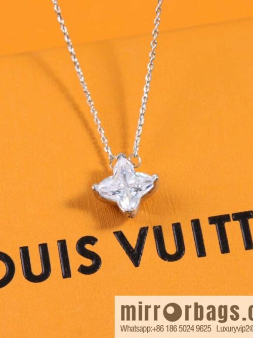 Louis Vuitton Louis Vuitton diamond necklace, stud earrings