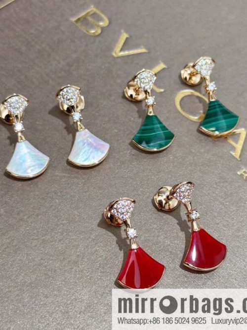 ❗️New ❗️ ☀️☀ BVLGARI DIVAS\'DREAM with Diamond Chalcedony White Fritillary Malachite Fan Stud Earrings ☀️