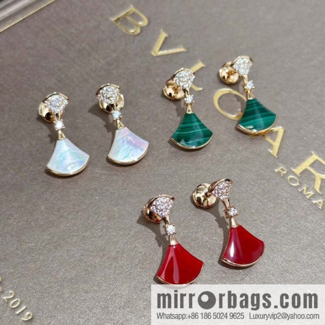 ❗️New ❗️ ☀️☀ BVLGARI DIVAS\'DREAM with Diamond Chalcedony White Fritillary Malachite Fan Stud Earrings ☀️
