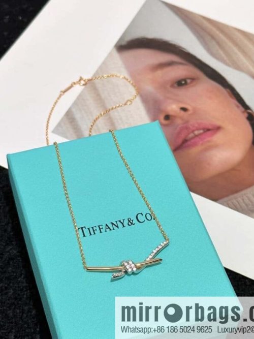 ❤️ TIFFANY & Co. Tiffany Knot Series Two-Color Gold Diamond Necklace