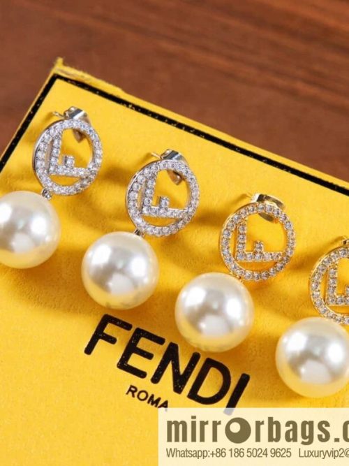New FENDI Fendi full diamond hollow double F pearl stud earrings