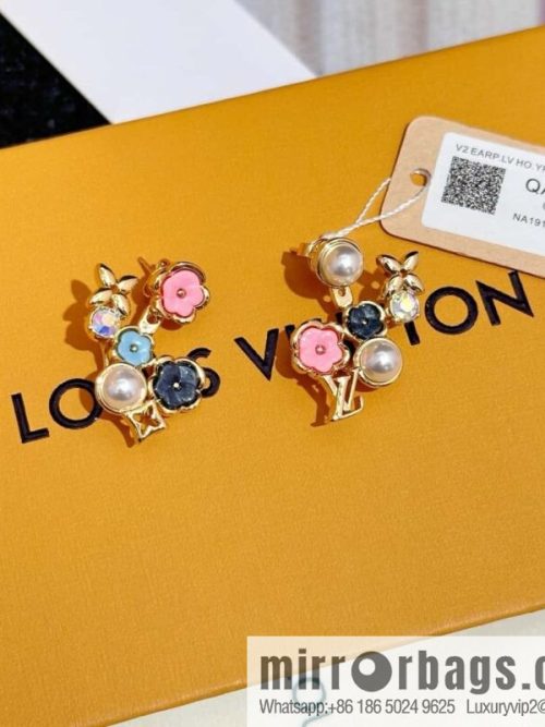 ❗️New ❗️ M01642 ☀ Louis Vuitton IV BOTANICA Earrings ☀