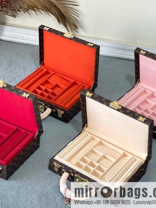 M20076 Apricot Monogram Jewelry Box