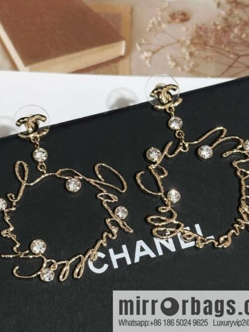❗️New ❗️ chanel stud earrings ☀️ new ☑️ chanel c2 double c letter stud earrings ☀️
