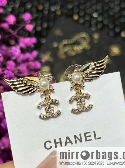☀️New ☑️ Chanel C2 double c wings pentagram ⭐ star stud earrings