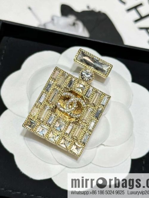 ☀️New ☑️ Chanel double c perfume bottle square diamond brooch