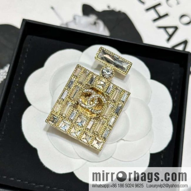 ☀️New ☑️ Chanel double c perfume bottle square diamond brooch