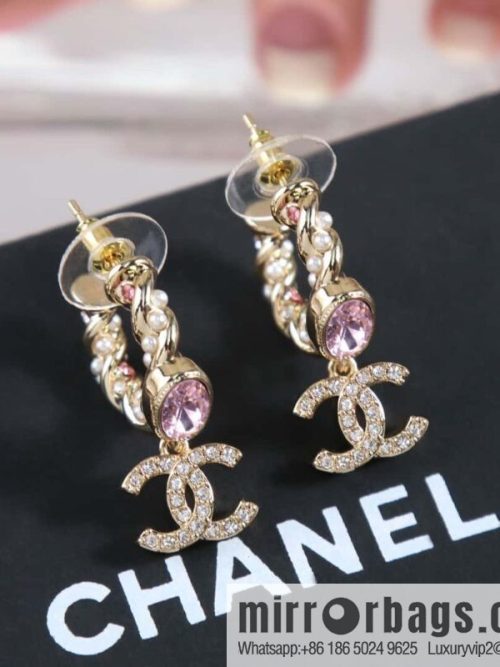 ☀️New ☑️ Chanel C2 double c twist pink diamond pearl stud earrings