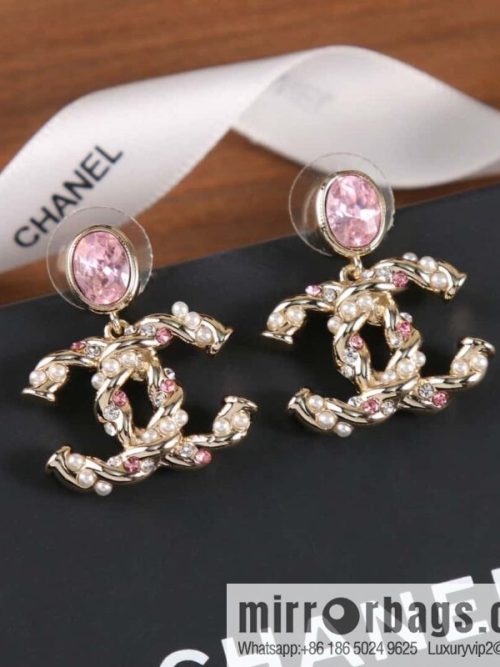 ☀️New ☑️ Chanel C2 double c twist pink diamond pearl stud earrings
