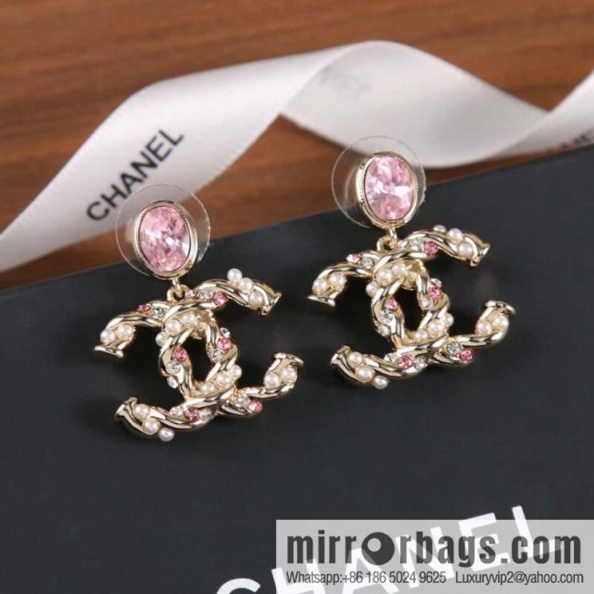 ☀️New ☑️ Chanel C2 double c twist pink diamond pearl stud earrings