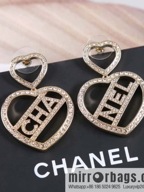 ☀️New ☑️ Chanel C2 double peach heart love hollow full diamond stud earrings