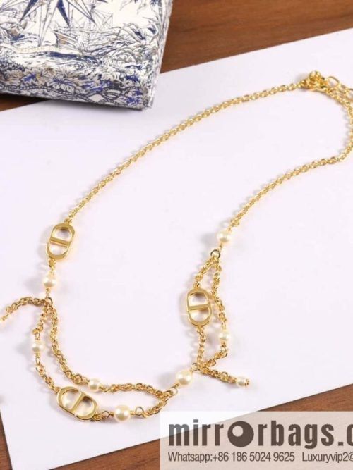 New ☑️ DIOR Dior gold CD fringed necklace, bracelet
