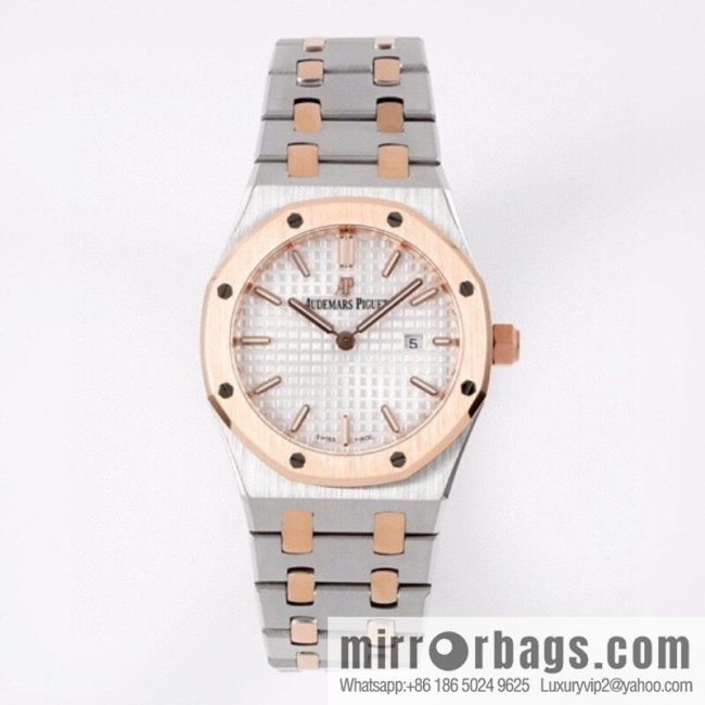 Audemars Piguet AP Royal Oak Quartz Women\'s Model 67651ST. ZZ.1261ST.01 Diameter 33mm - Image 3