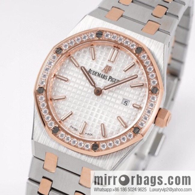 Audemars Piguet AP Royal Oak Quartz Women\'s Model 67651ST. ZZ.1261ST.01 Diameter 33mm - Image 4