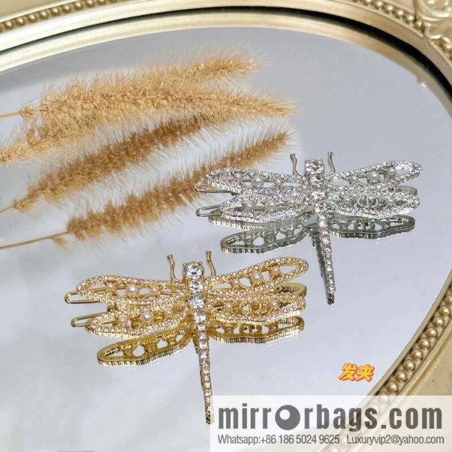 New ☑️ DIOR dragonfly hairpin