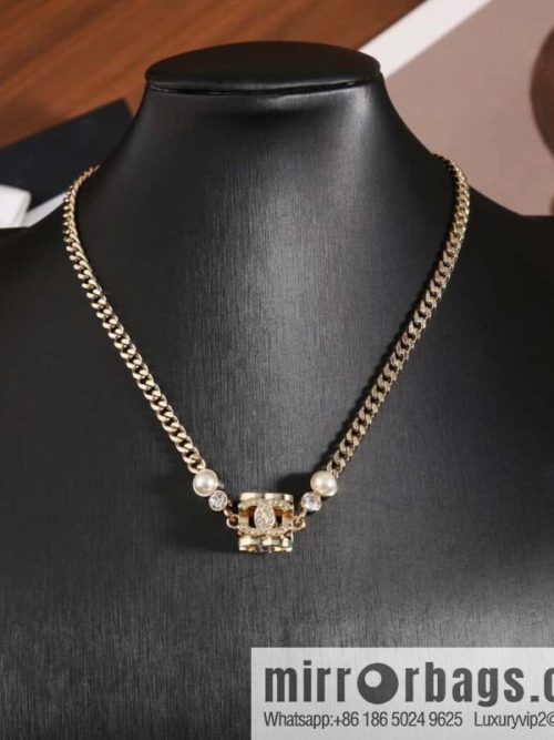 ☀️New ☑️ Chanel Double C Square Full Diamond Dice Necklace ☀️