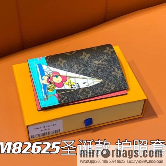 [Original order boutique] M82625 Christmas model, new autumn and winter model, passport cover