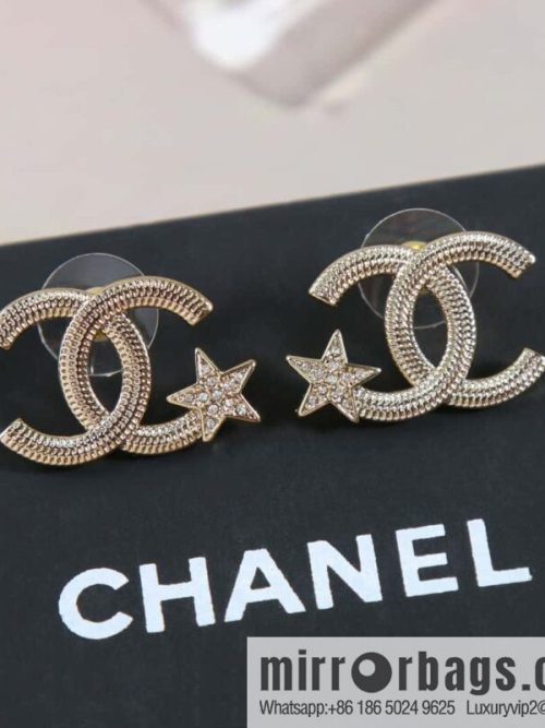 New ☑️ CHANEL Chanel c1 double c five-pointed star stud earrings