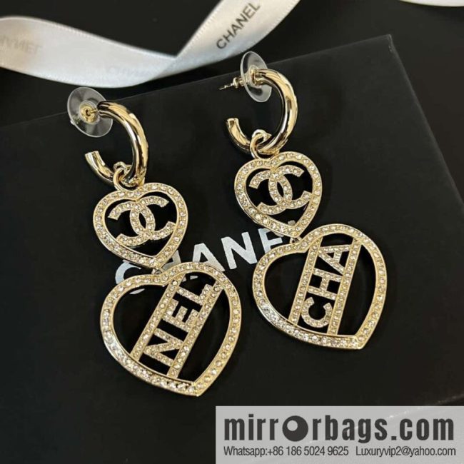 New ☑️ CHANEL Chanel c3 double c peach heart love stud earrings