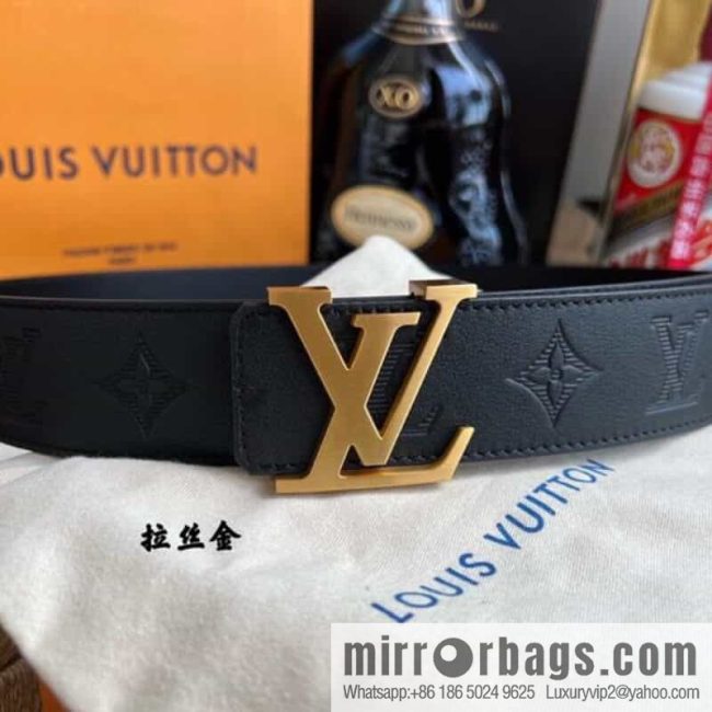 LV/Louis Vuitton, letter metal buckle cowhide embossed belt 40mm. - Image 3