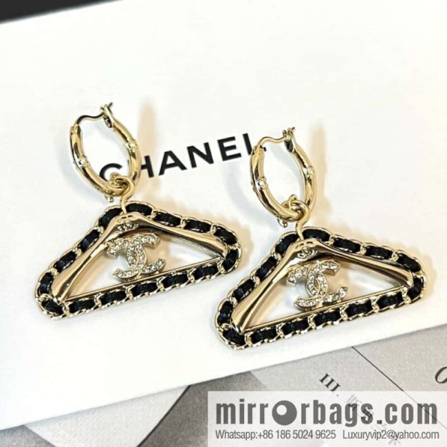 ☀️New ☑️ chanel c2 double c black leather rope hanger earrings ☀️