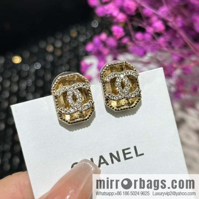 ☀️New ☑️ Chanel double c rhinestone octagon stud earrings ☀️