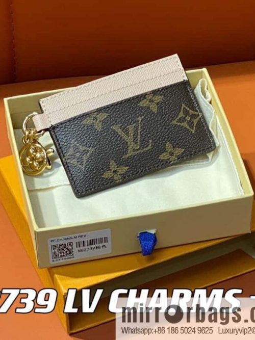 [Original order boutique] M82739 presbyopia pink card holder wallet series LV CHARMS card holder