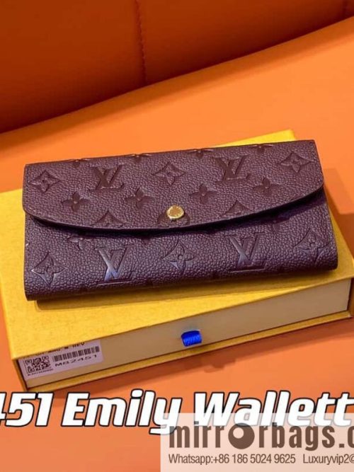 [Original single boutique] M82451 fuchsia, full leather flip wallet series Emily Wallett wallet